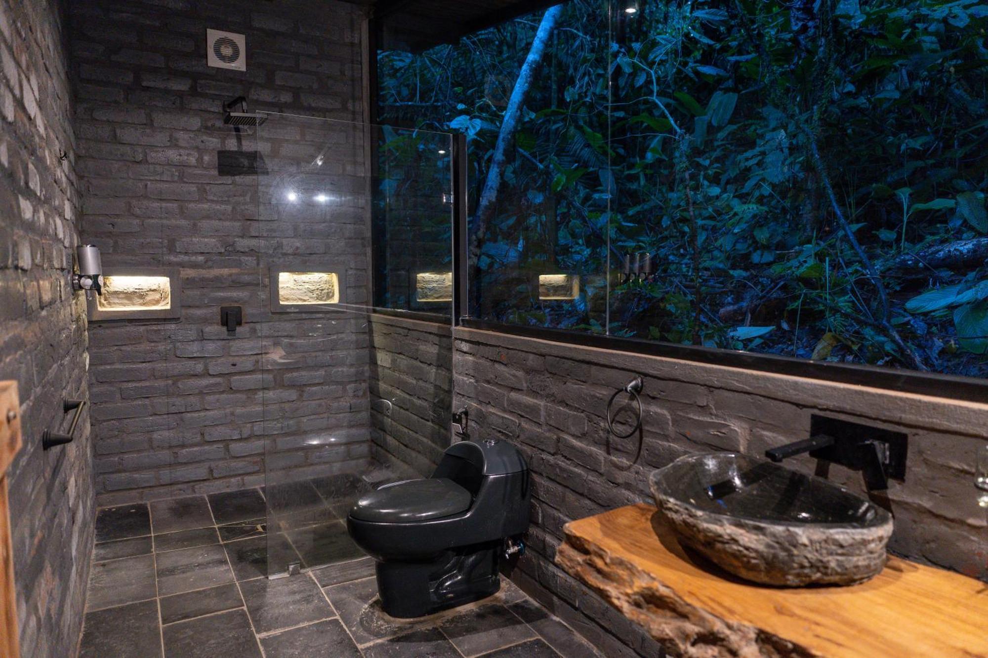 Hamadryade Lodge Puerto Misahuallí المظهر الخارجي الصورة