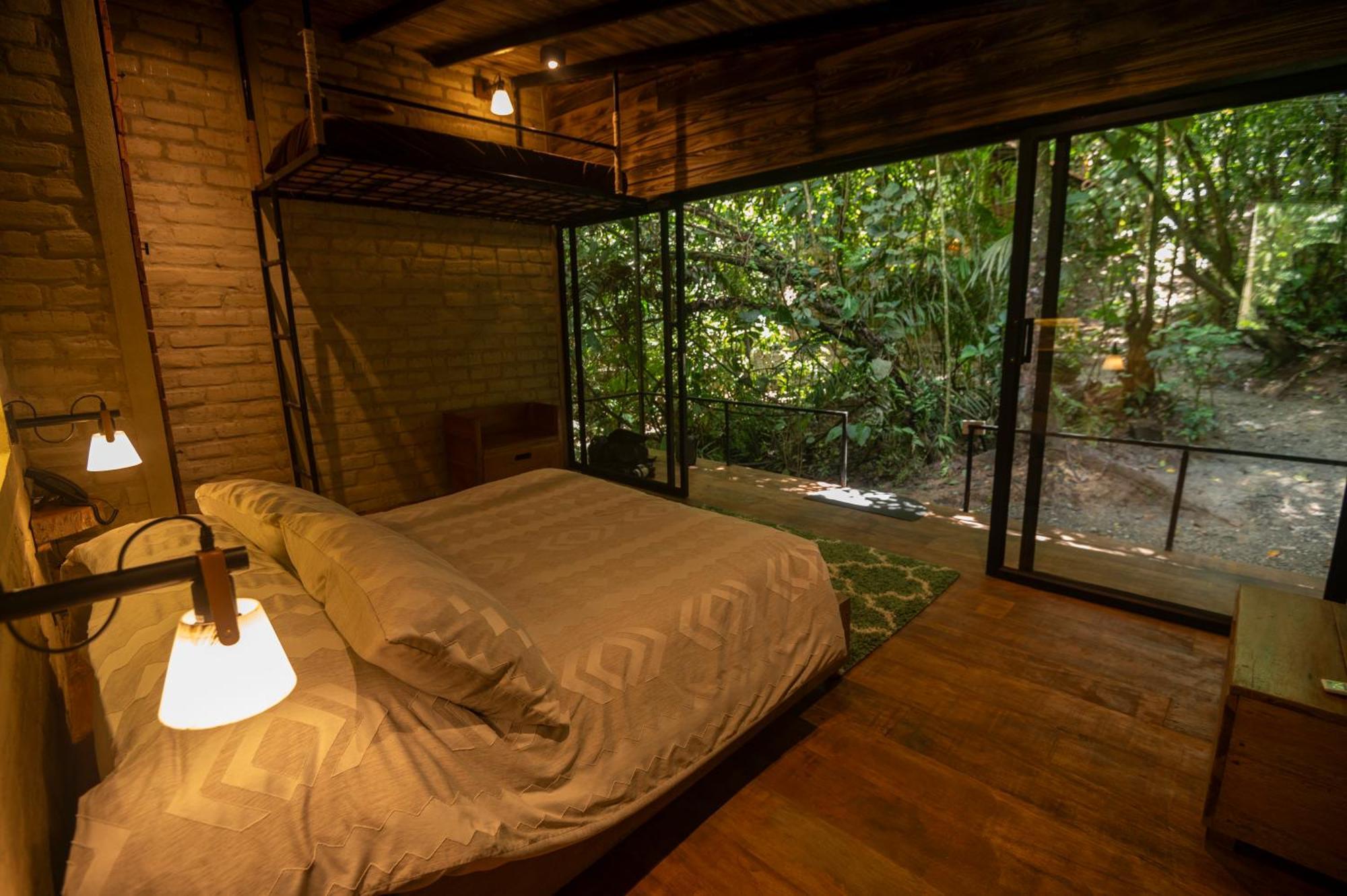 Hamadryade Lodge Puerto Misahuallí المظهر الخارجي الصورة